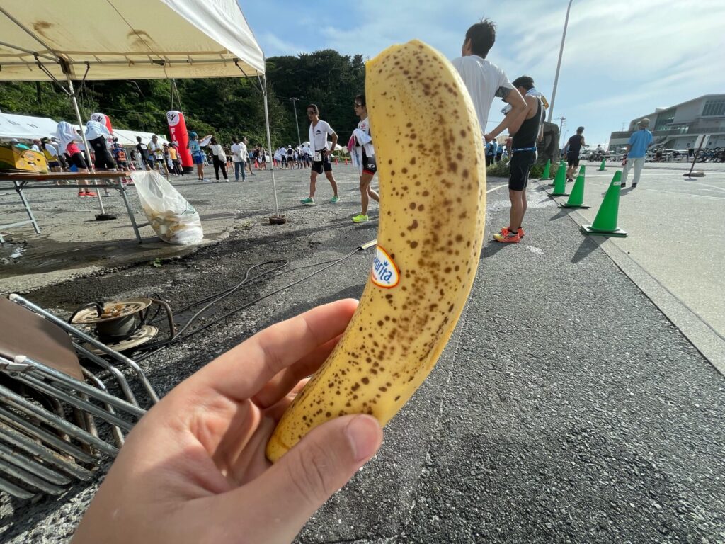 ゴール後のバナナ